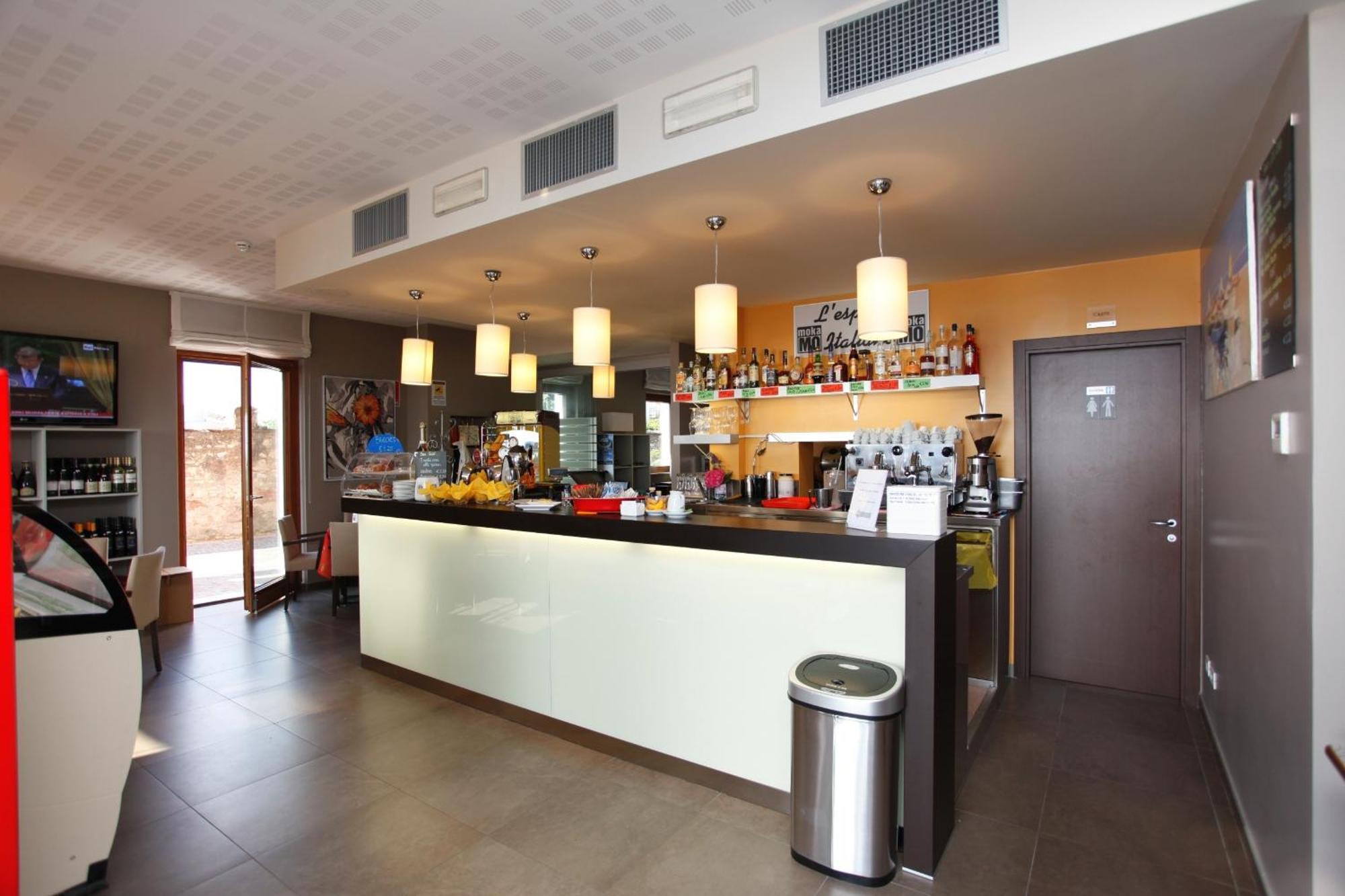 Hotel Lido Torri Del Benaco Exteriör bild