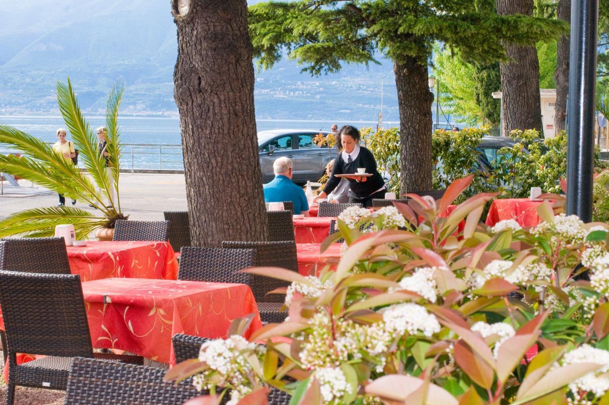 Hotel Lido Torri Del Benaco Exteriör bild